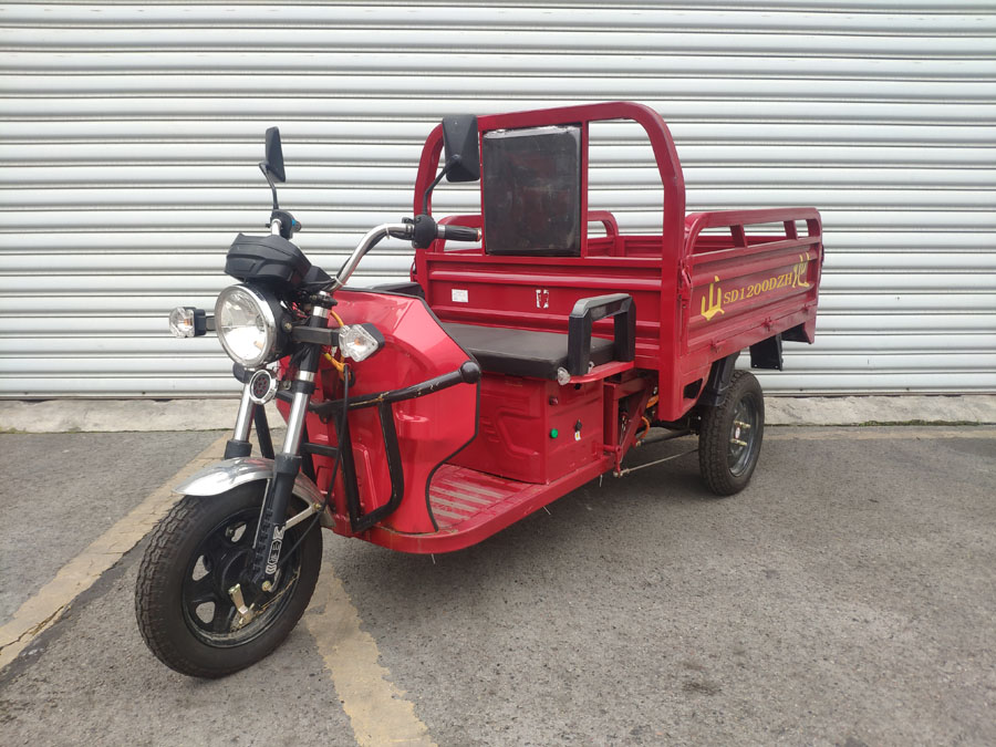 農用載貨電動三輪車